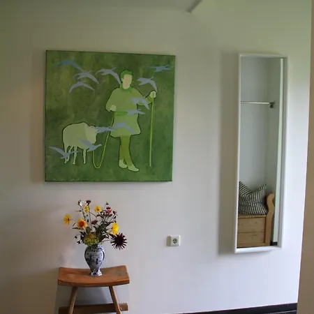 Familiehuis De Betuwe Met Prive Kunstgras Tennisbaan En Sauna Holiday home
