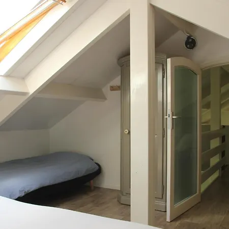 Familiehuis De Betuwe Met Prive Kunstgras Tennisbaan En Sauna * Erichem