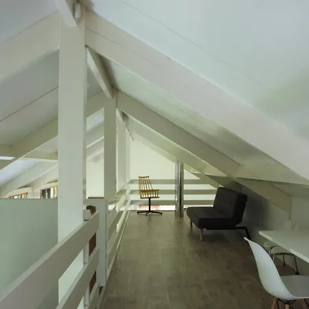 Casa de Férias Familiehuis De Betuwe Met Prive Kunstgras Tennisbaan En Sauna